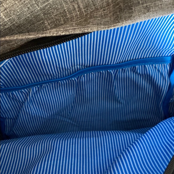 Beachbody Gray Backpack - Picture 4 of 5